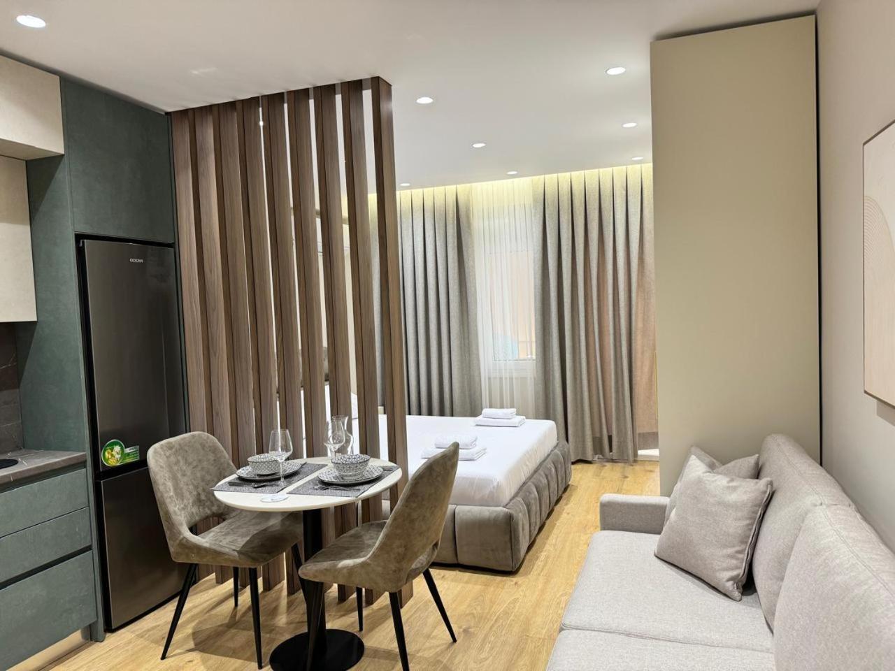 E&R Apartments At Myslym Shyri Tirana Extérieur photo